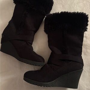Elegant Black Wedge Boots